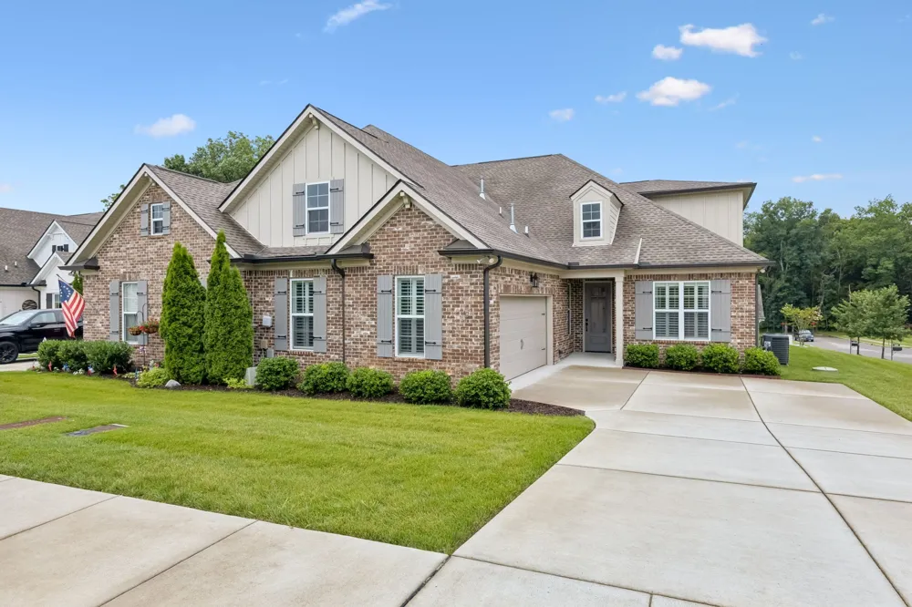 5000 Harbor Reserve Cv Hermitage, TN 37076