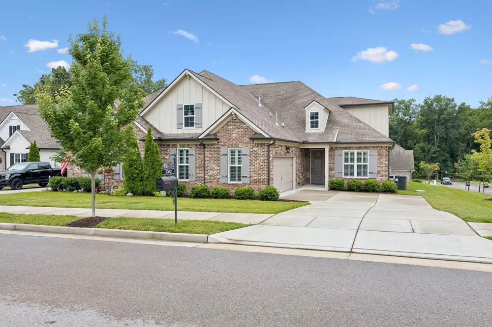 5000 Harbor Reserve Cv Hermitage, TN 37076
