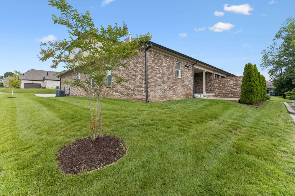 5000 Harbor Reserve Cv Hermitage, TN 37076