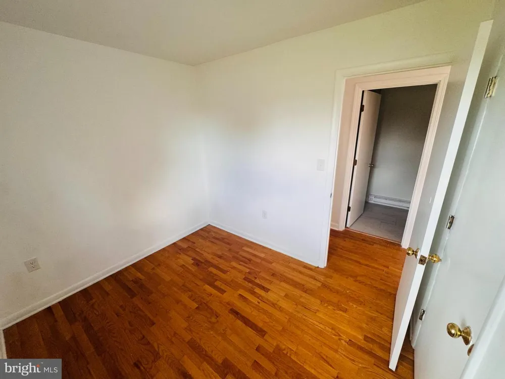 211 FAIR LN Winchester, VA 22603