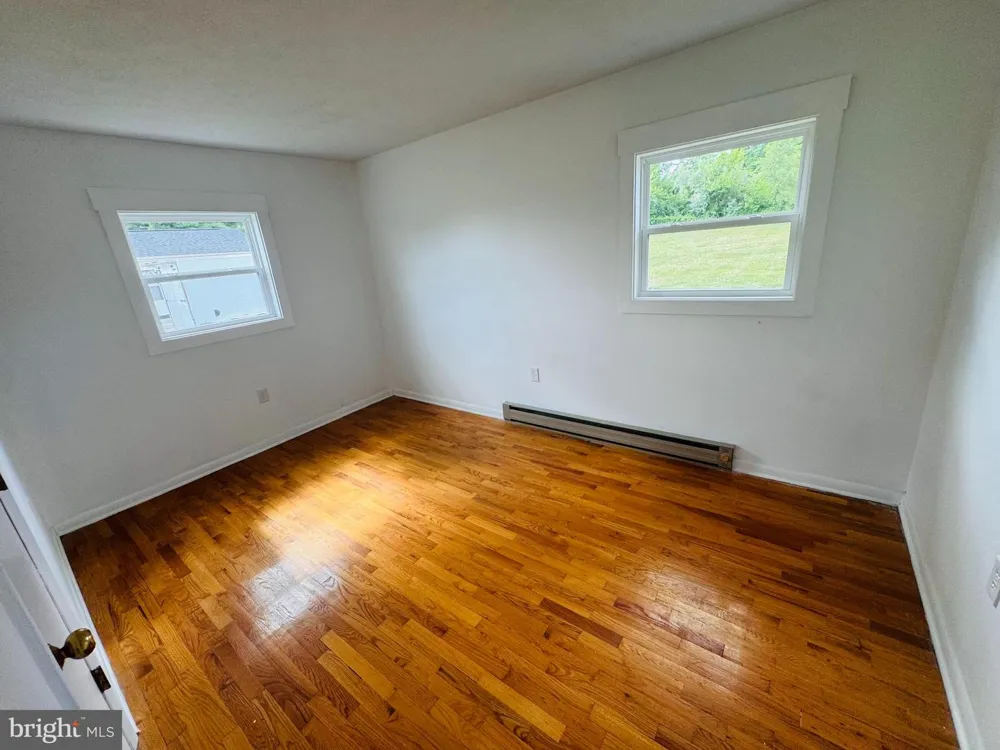 211 FAIR LN Winchester, VA 22603