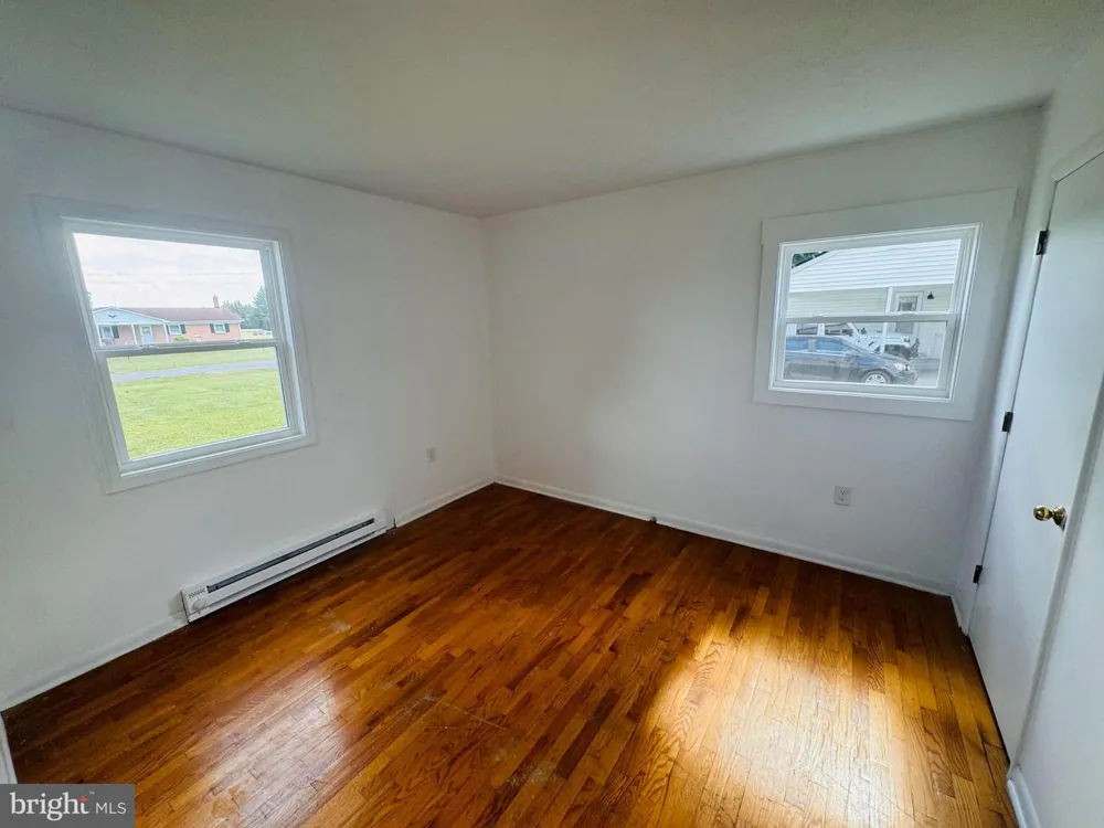 211 FAIR LN Winchester, VA 22603