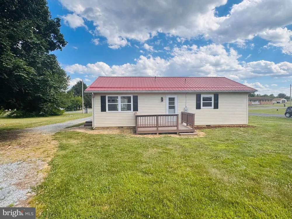 211 FAIR LN Winchester, VA 22603