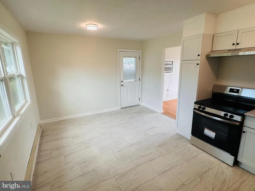 211 FAIR LN Winchester, VA 22603