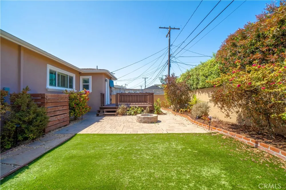 16205 Wilkie Avenue Torrance, CA 90504