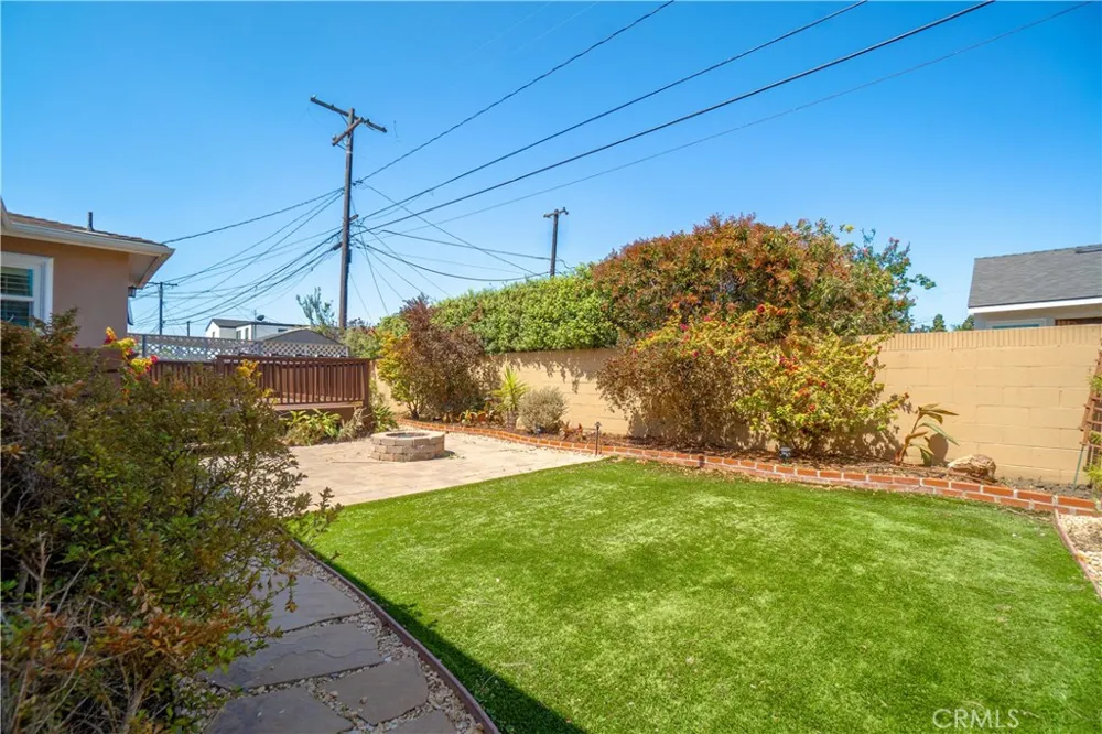 16205 Wilkie Avenue Torrance, CA 90504