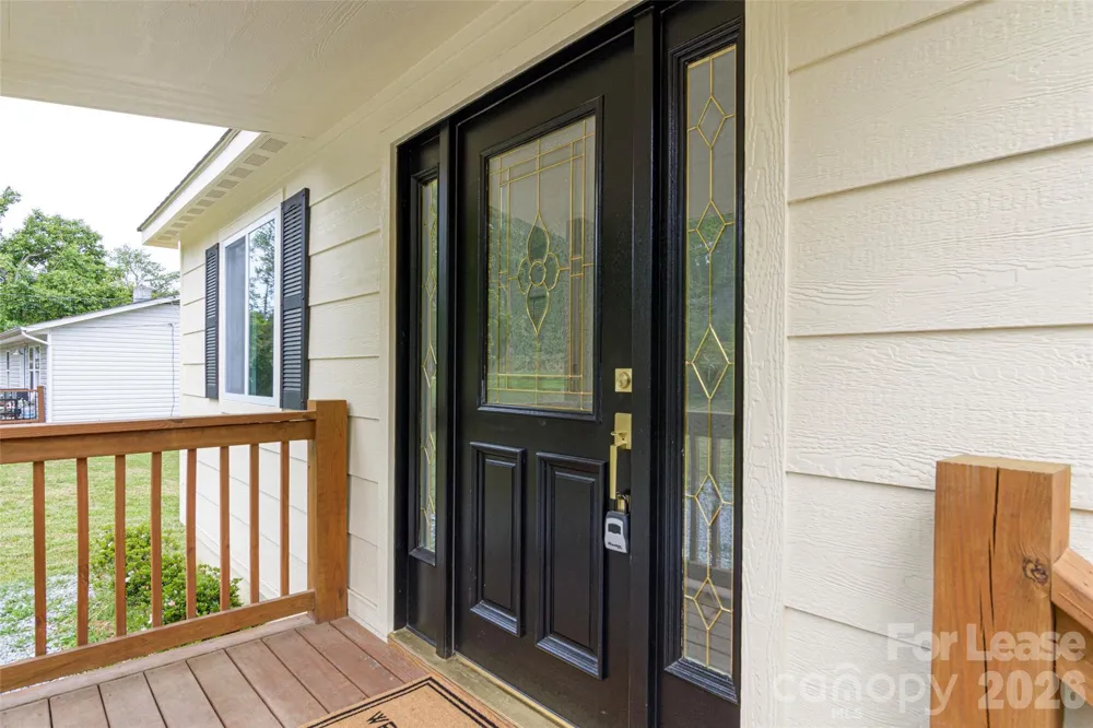 286 Berkeley Road Hendersonville, NC 28792