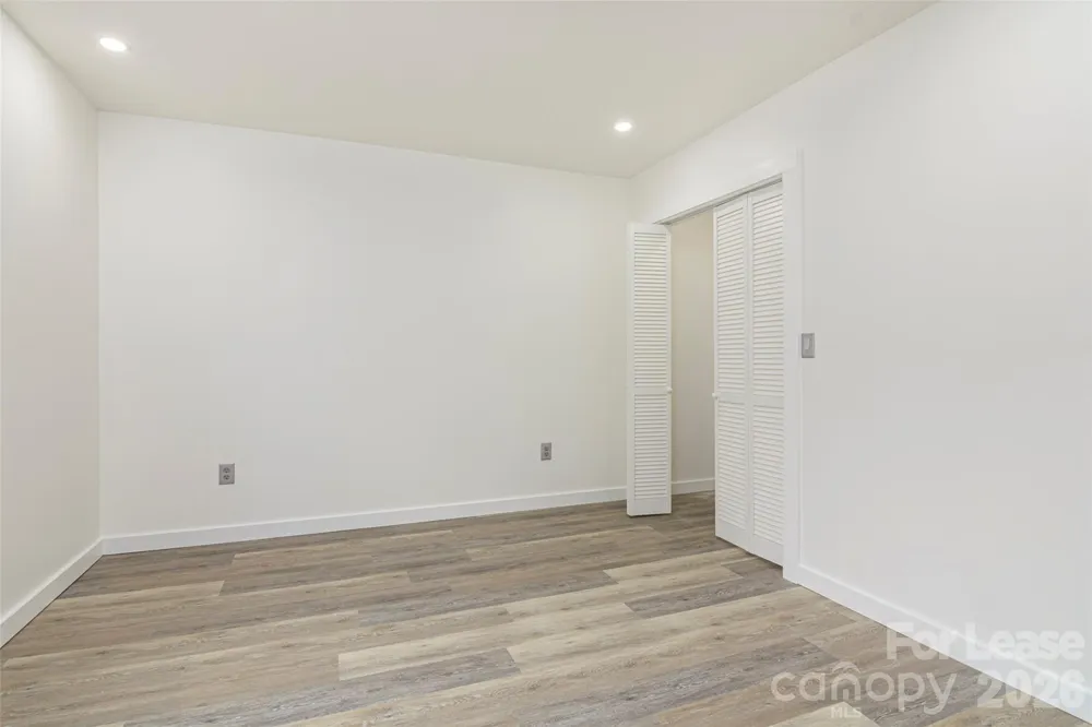 286 Berkeley Road Hendersonville, NC 28792