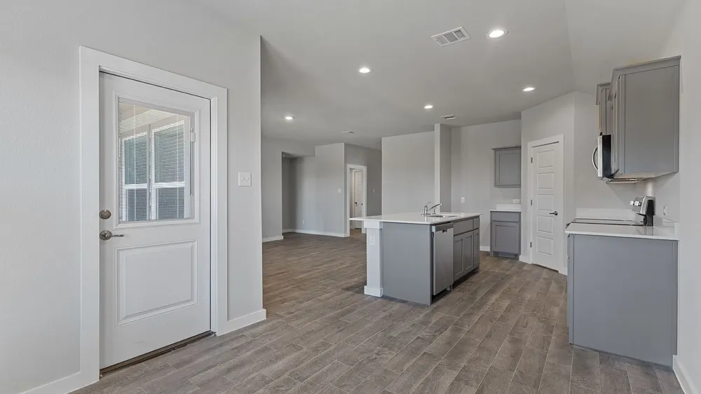 2809 HAWK DRIVE Denton, TX 76205