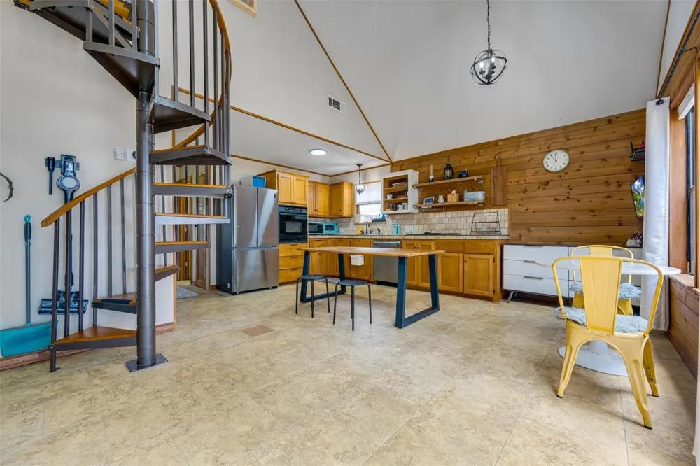 4737 Sunrise Drive Chandler, TX 75758