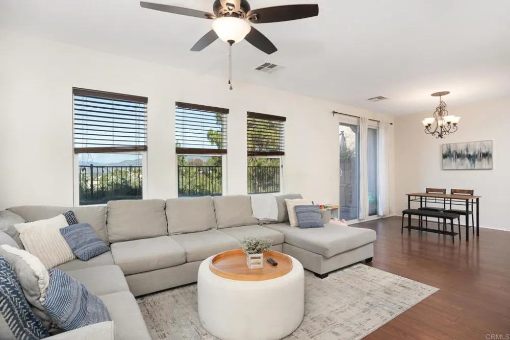 425 S Meadowbrook Dr #123 San Diego, CA 92114