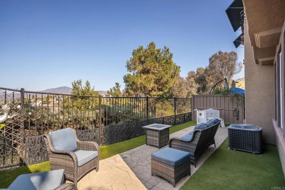425 S Meadowbrook Dr #123 San Diego, CA 92114