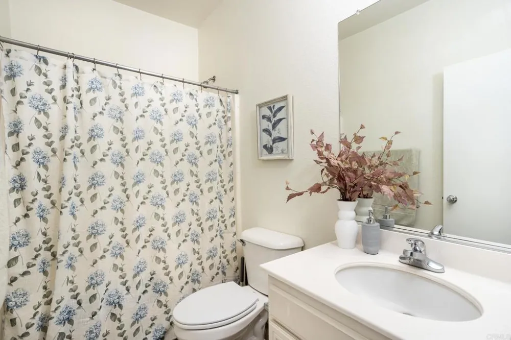 425 S Meadowbrook Dr #123 San Diego, CA 92114