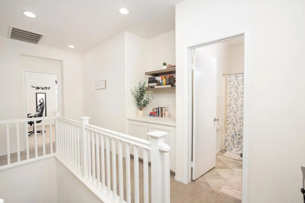 425 S Meadowbrook Dr #123 San Diego, CA 92114