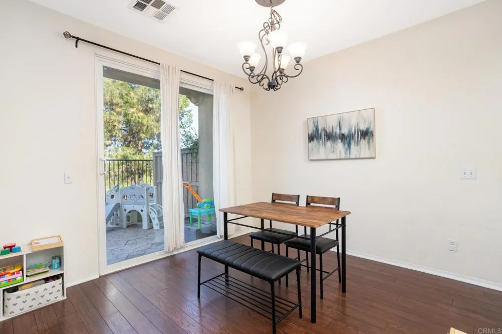 425 S Meadowbrook Dr #123 San Diego, CA 92114
