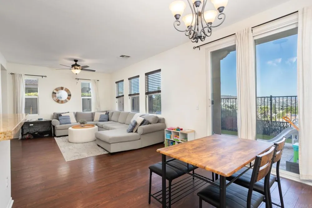 425 S Meadowbrook Dr #123 San Diego, CA 92114