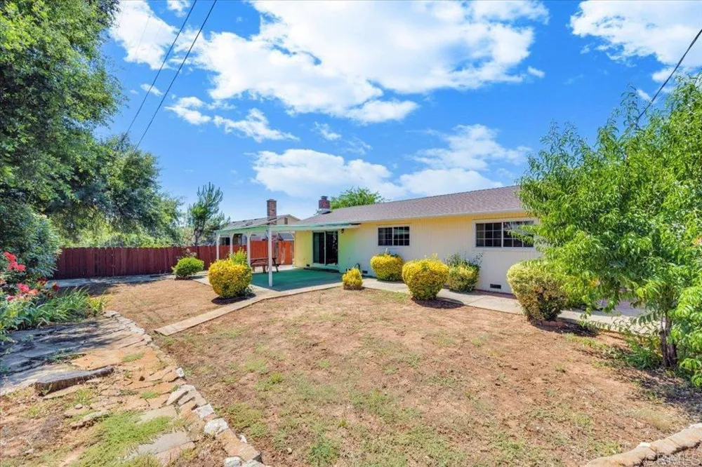 10559 Jim Brady Road Jamestown, CA 95327