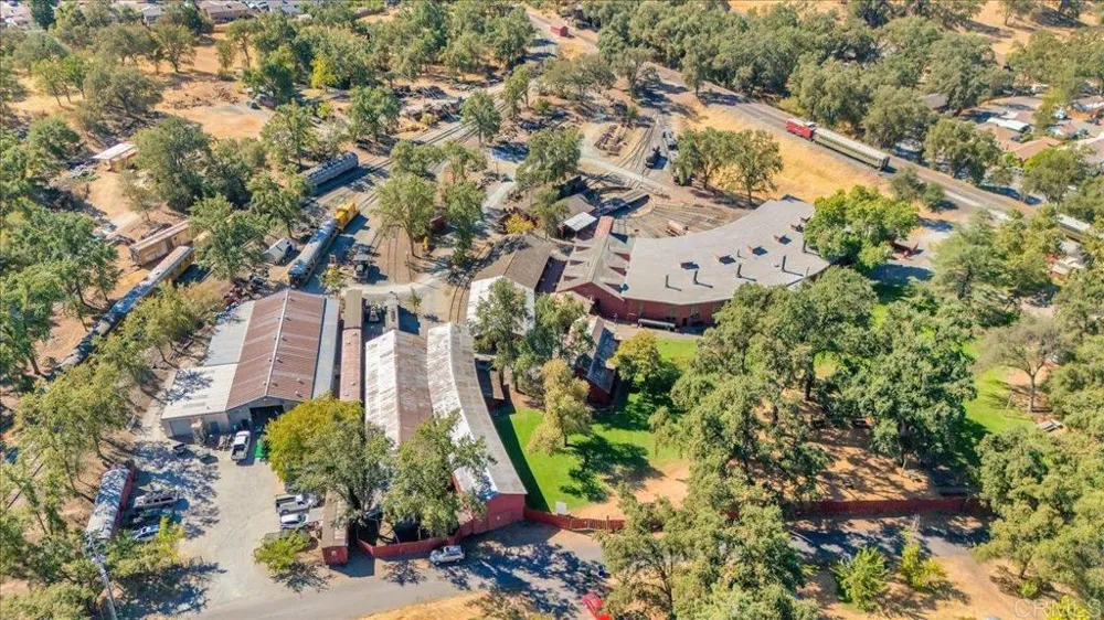 10559 Jim Brady Road Jamestown, CA 95327