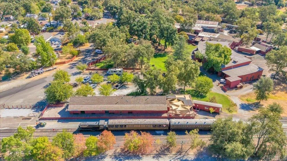 10559 Jim Brady Road Jamestown, CA 95327