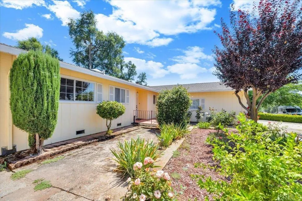 10559 Jim Brady Road Jamestown, CA 95327