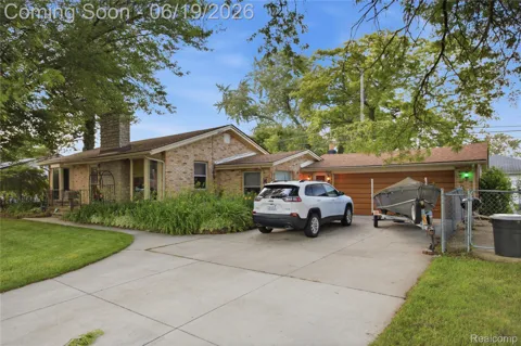 21211 Ardmore Park Drive