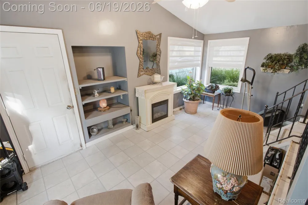 21211 Ardmore Park Drive St Clair Shores City, MI 48081