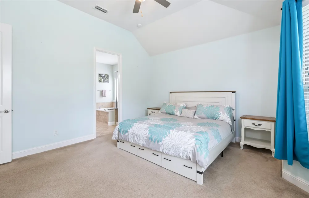 1374 Sandhurst Drive Roanoke, TX 76262