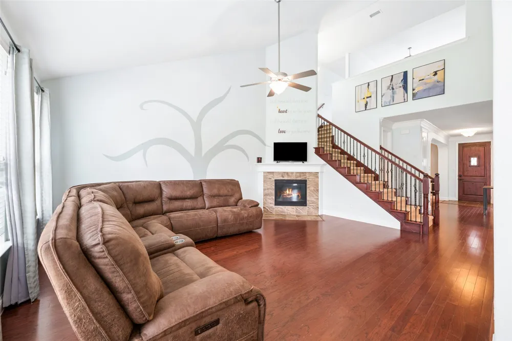 1374 Sandhurst Drive Roanoke, TX 76262