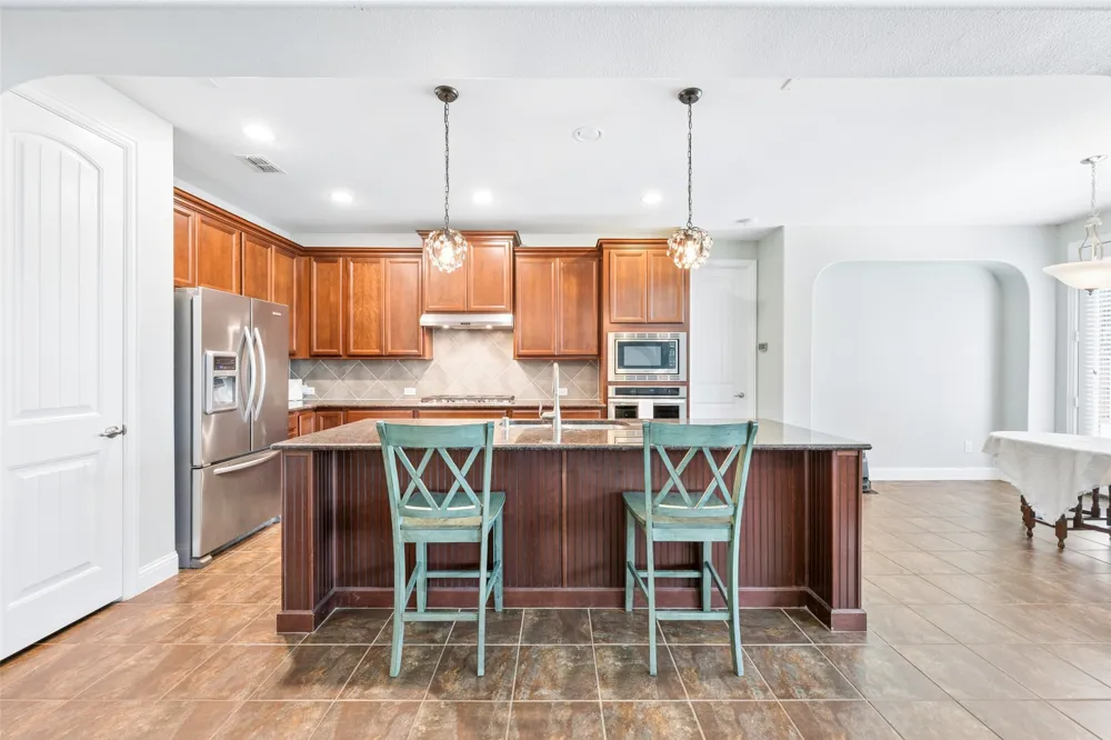 1374 Sandhurst Drive Roanoke, TX 76262