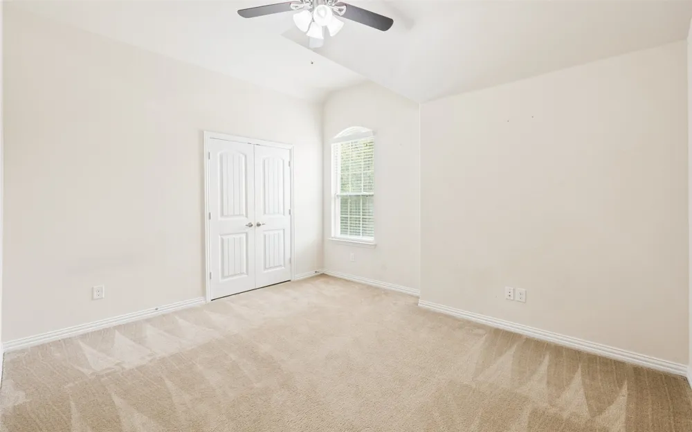 1374 Sandhurst Drive Roanoke, TX 76262