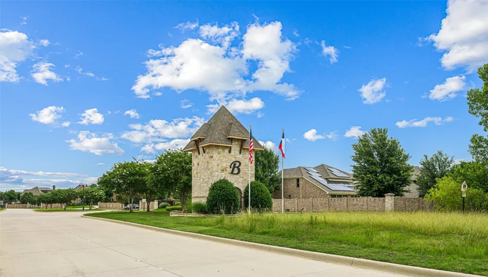 1374 Sandhurst Drive Roanoke, TX 76262