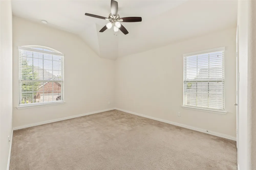 1374 Sandhurst Drive Roanoke, TX 76262