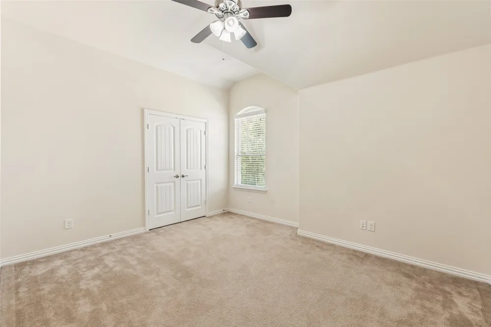 1374 Sandhurst Drive Roanoke, TX 76262