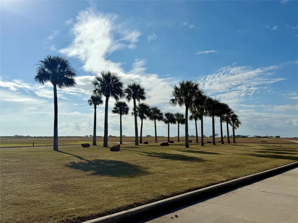 670 Coastal Lane Palacios, TX 77465