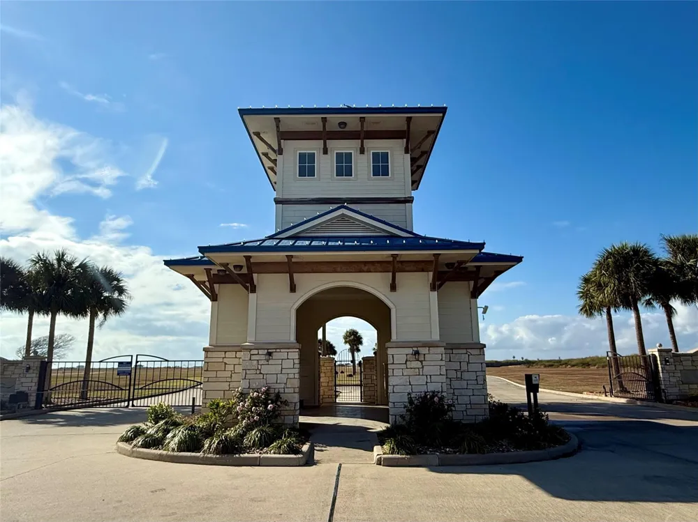670 Coastal Lane Palacios, TX 77465