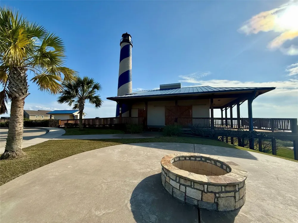 670 Coastal Lane Palacios, TX 77465