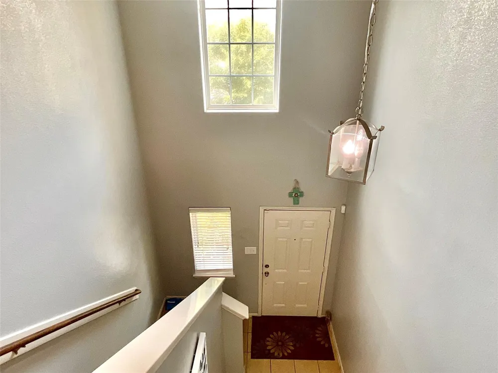 2522 Tracy Lane Highlands, TX 77562