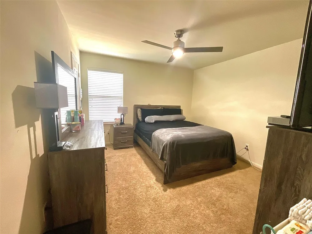 2522 Tracy Lane Highlands, TX 77562