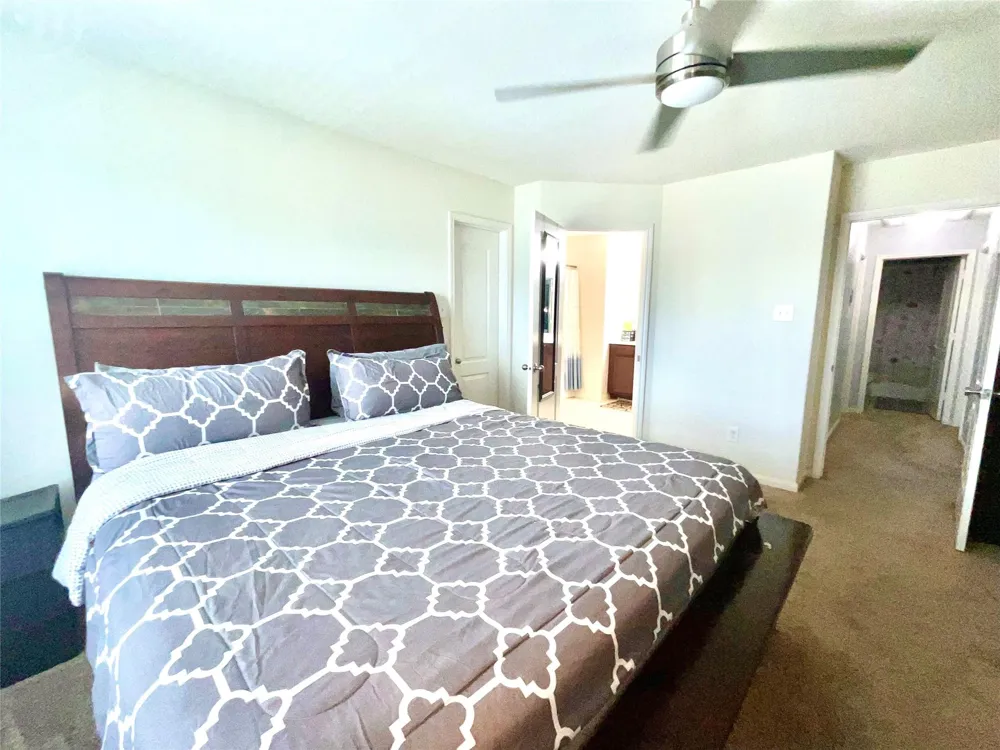 2522 Tracy Lane Highlands, TX 77562