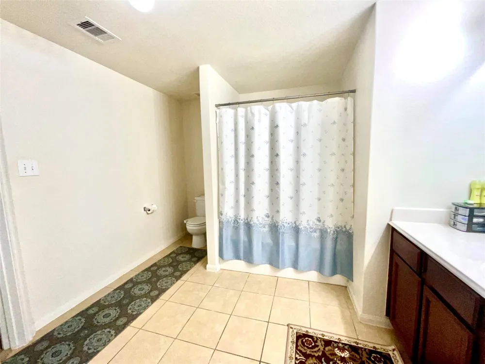 2522 Tracy Lane Highlands, TX 77562