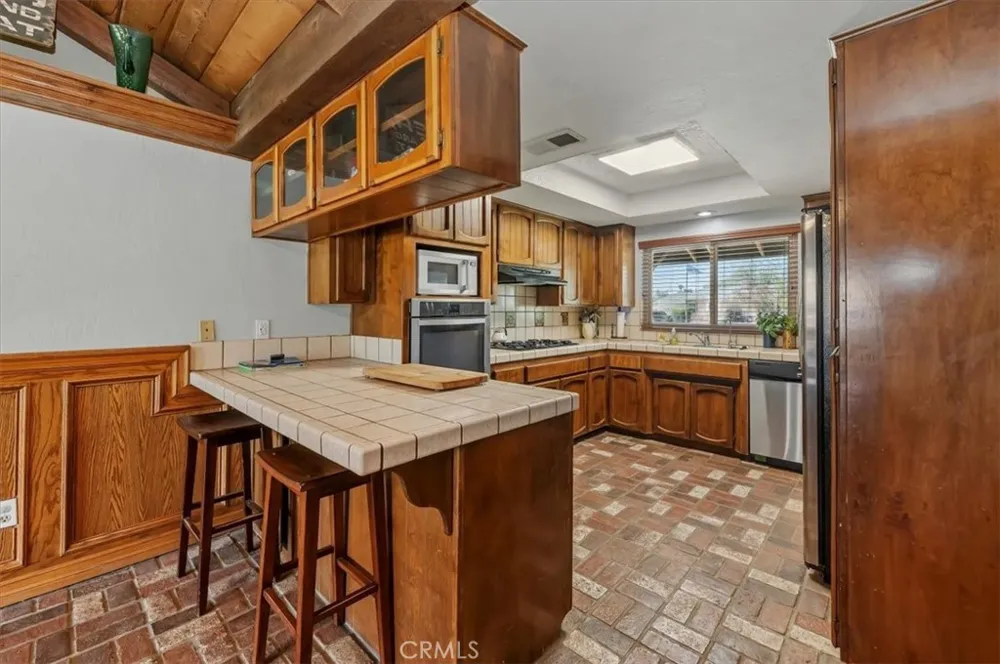 34407 Fairview Dr Yucaipa, CA 92399