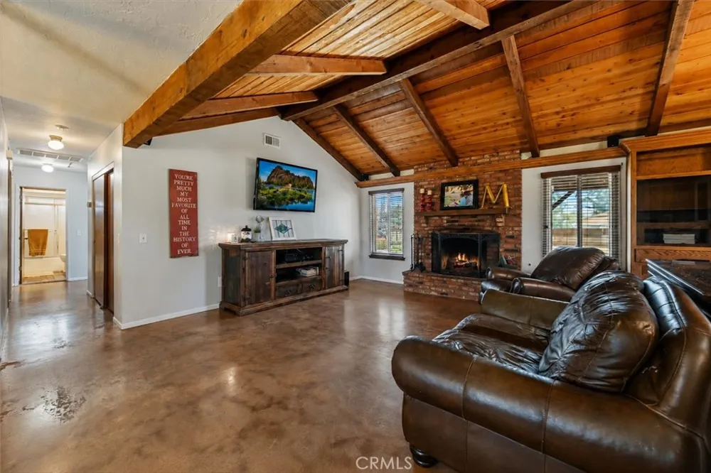 34407 Fairview Dr Yucaipa, CA 92399