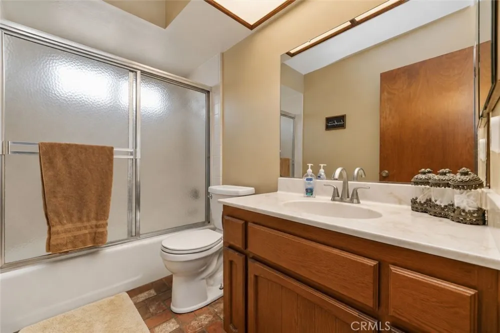 34407 Fairview Dr Yucaipa, CA 92399