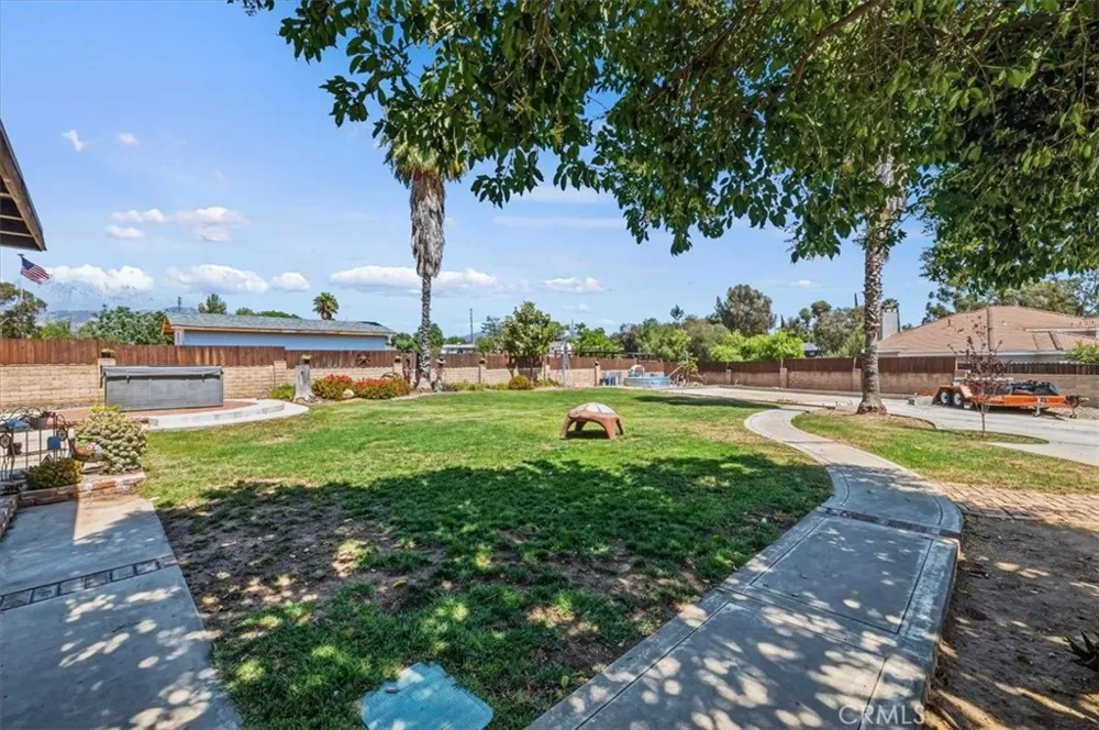 34407 Fairview Dr Yucaipa, CA 92399
