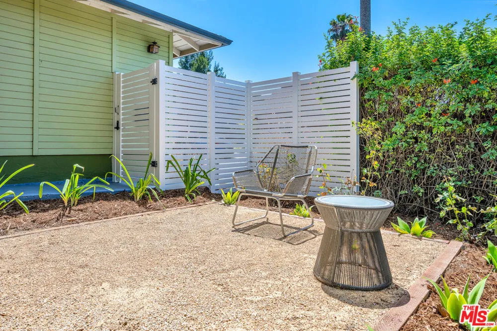 4076 Tropico Way Los Angeles, CA 90065