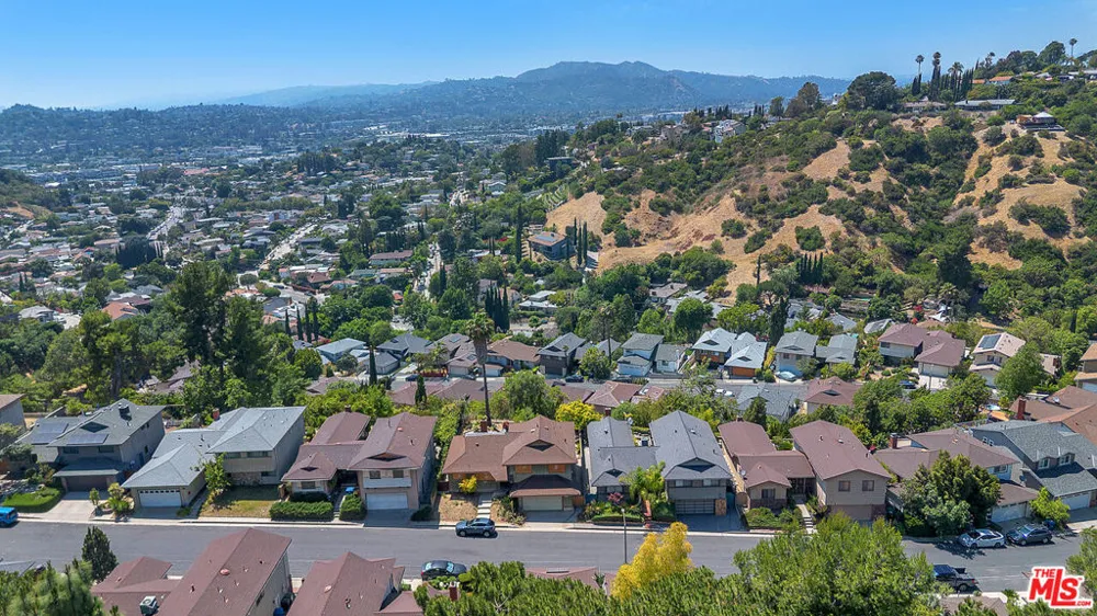 4076 Tropico Way Los Angeles, CA 90065