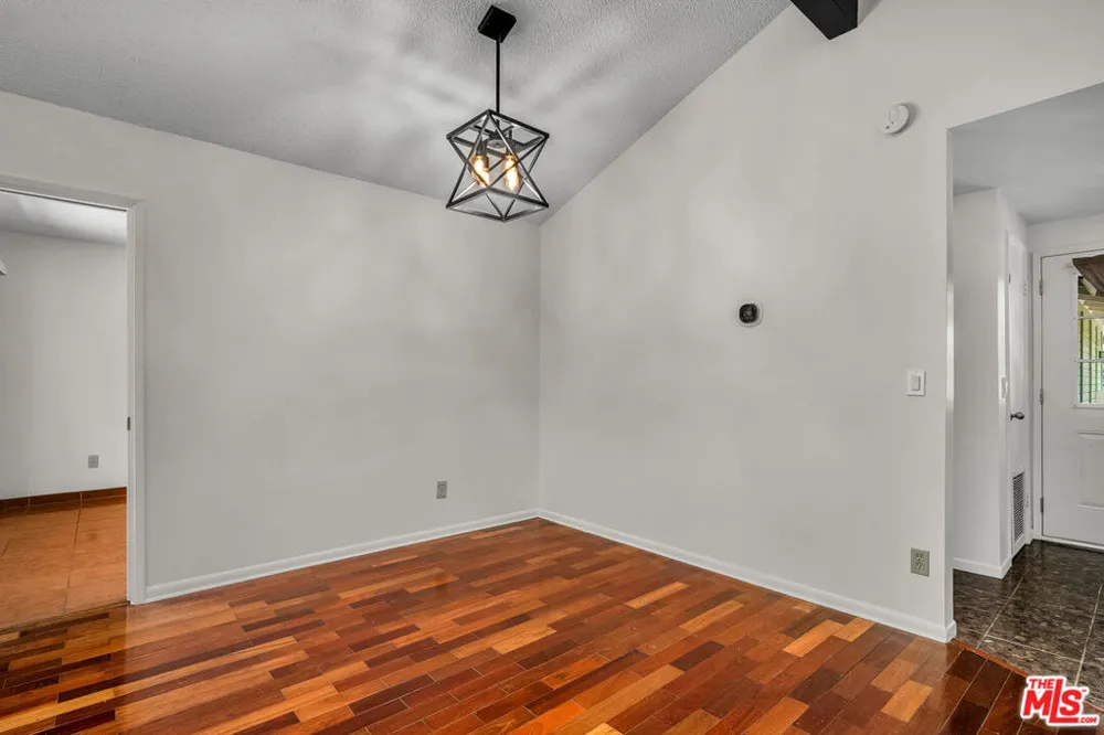 4076 Tropico Way Los Angeles, CA 90065