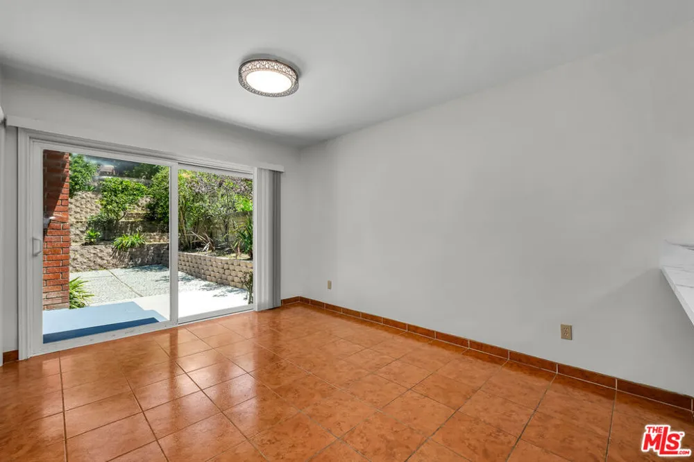 4076 Tropico Way Los Angeles, CA 90065