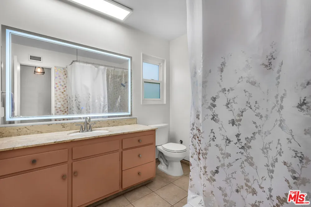 4076 Tropico Way Los Angeles, CA 90065