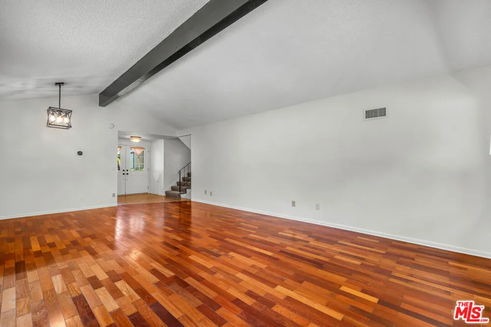 4076 Tropico Way Los Angeles, CA 90065